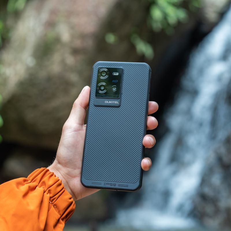 5 Outdoor Adventures That Require a Rugged Smartphone
